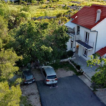 שיבניק Apartmani Lena מראה חיצוני תמונה