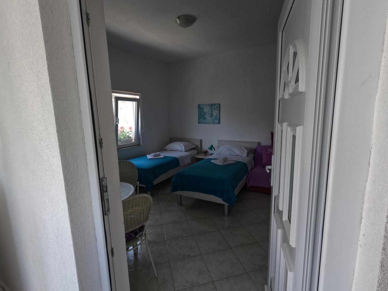 שיבניק Apartmani Lena מראה חיצוני תמונה