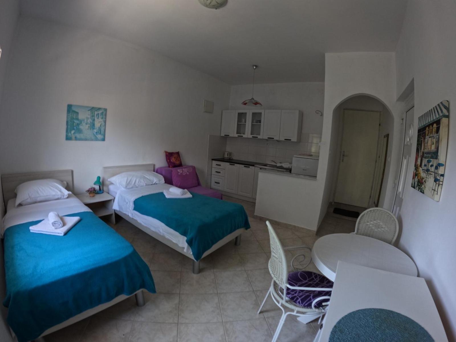 שיבניק Apartmani Lena מראה חיצוני תמונה