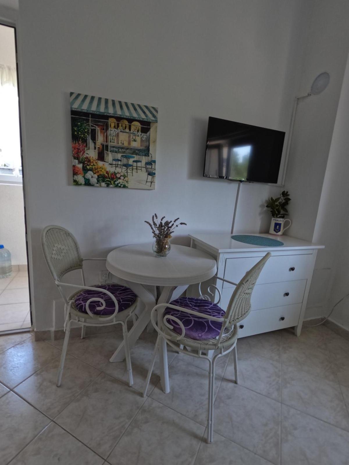 שיבניק Apartmani Lena מראה חיצוני תמונה