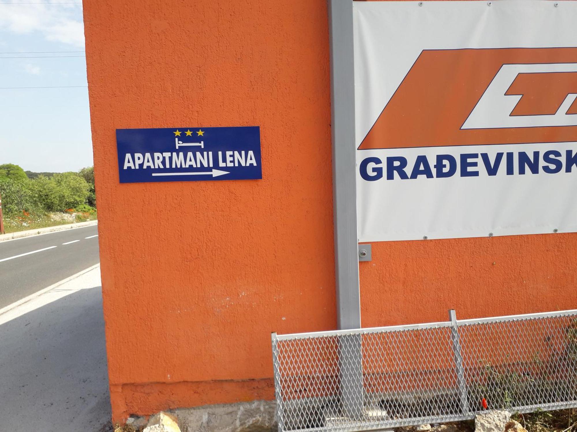 שיבניק Apartmani Lena מראה חיצוני תמונה